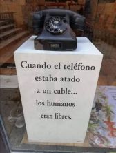 Haga click para ver la imagen ampliada cuando telefono atado cable humanos libres.jpg